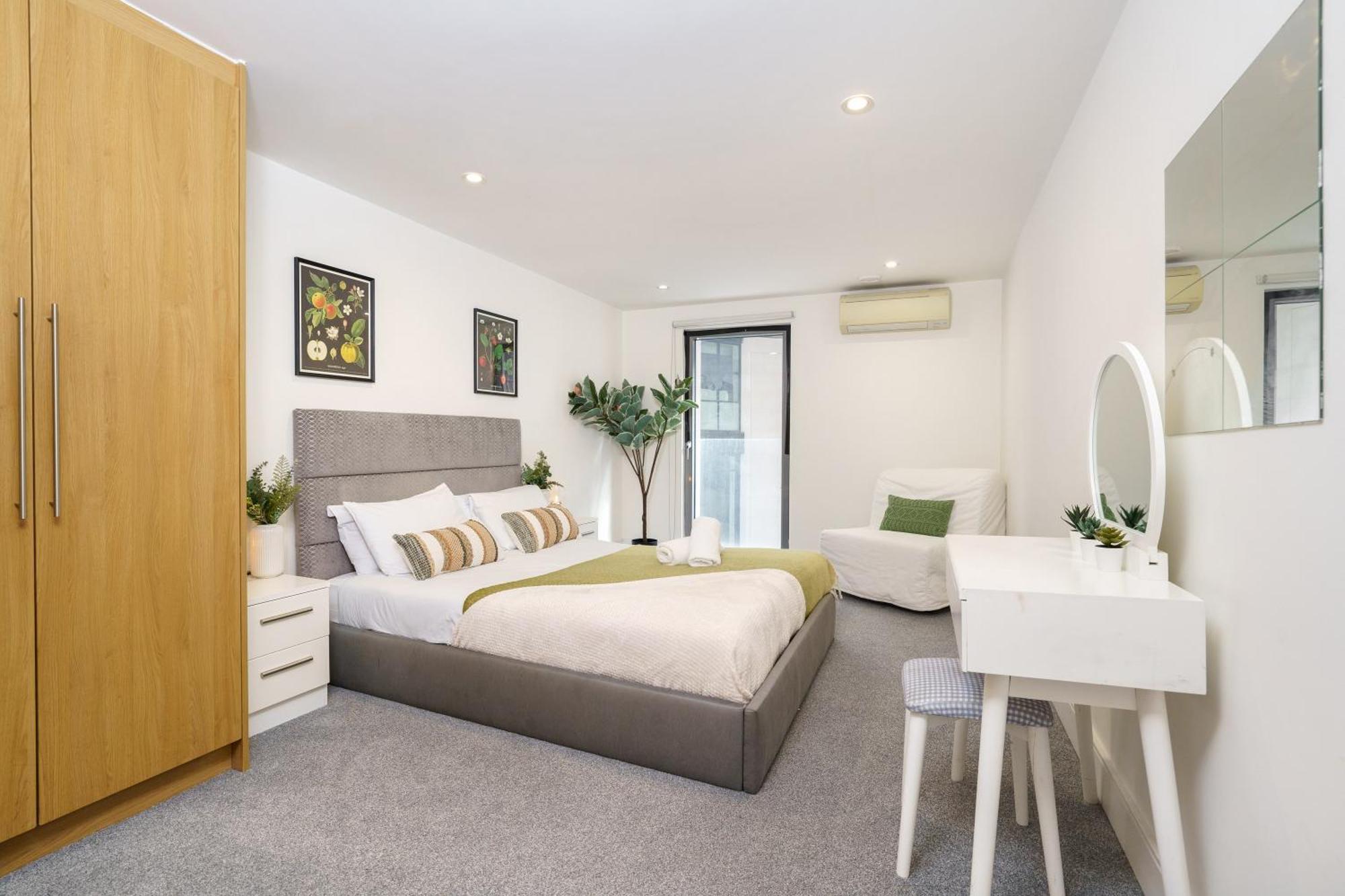 לונדון Modern 3 Bed 2 Bath Apartment Hyde Park מראה חיצוני תמונה