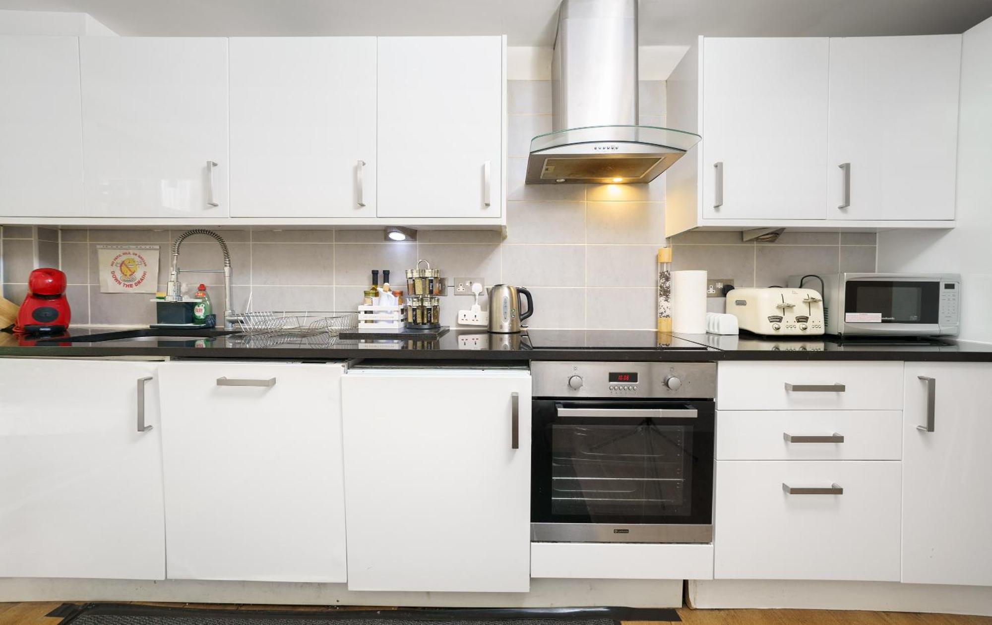 לונדון Modern 3 Bed 2 Bath Apartment Hyde Park מראה חיצוני תמונה